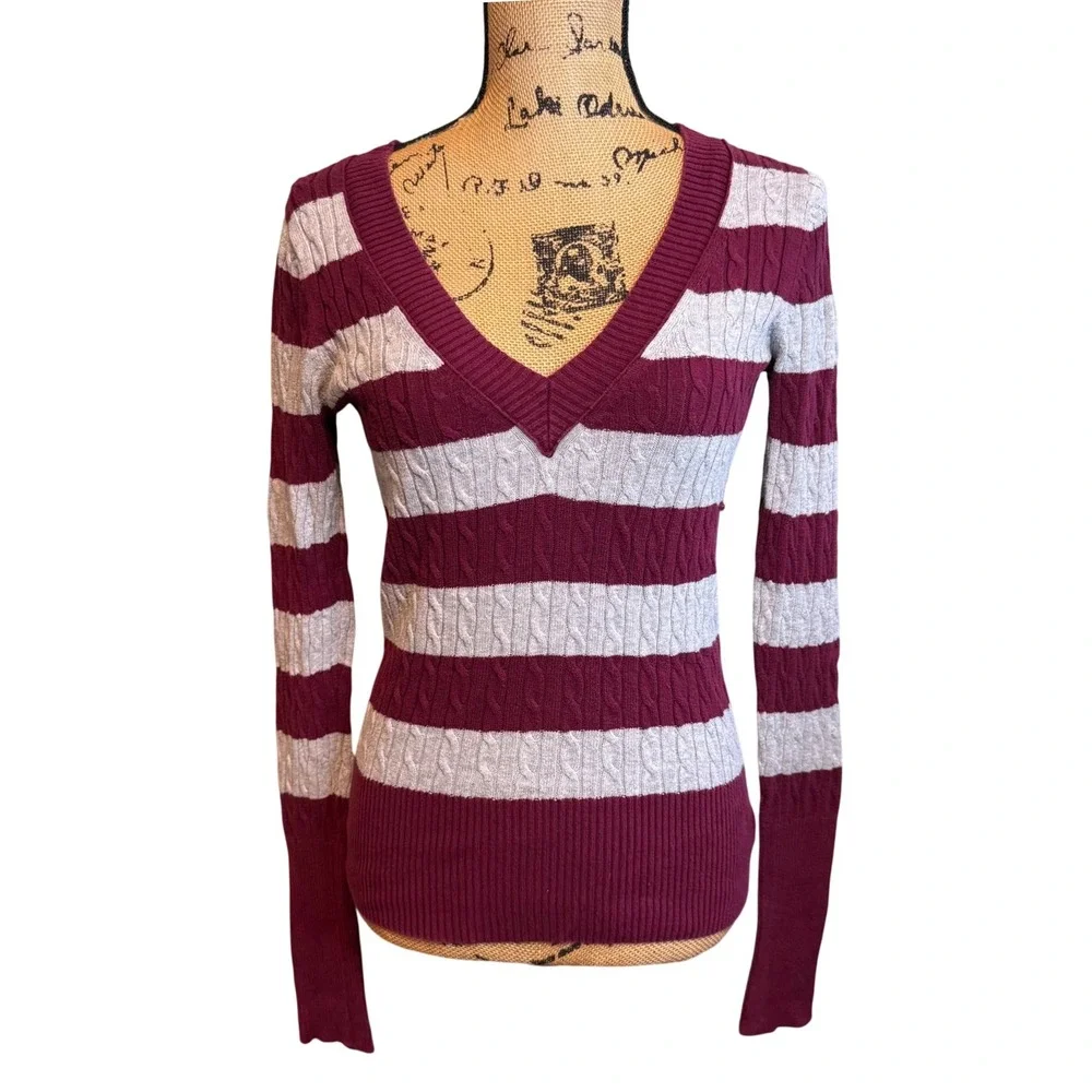 American Eagle Womens Striped Cable Knit Preppy Pullover Sweater Red Grey Medium